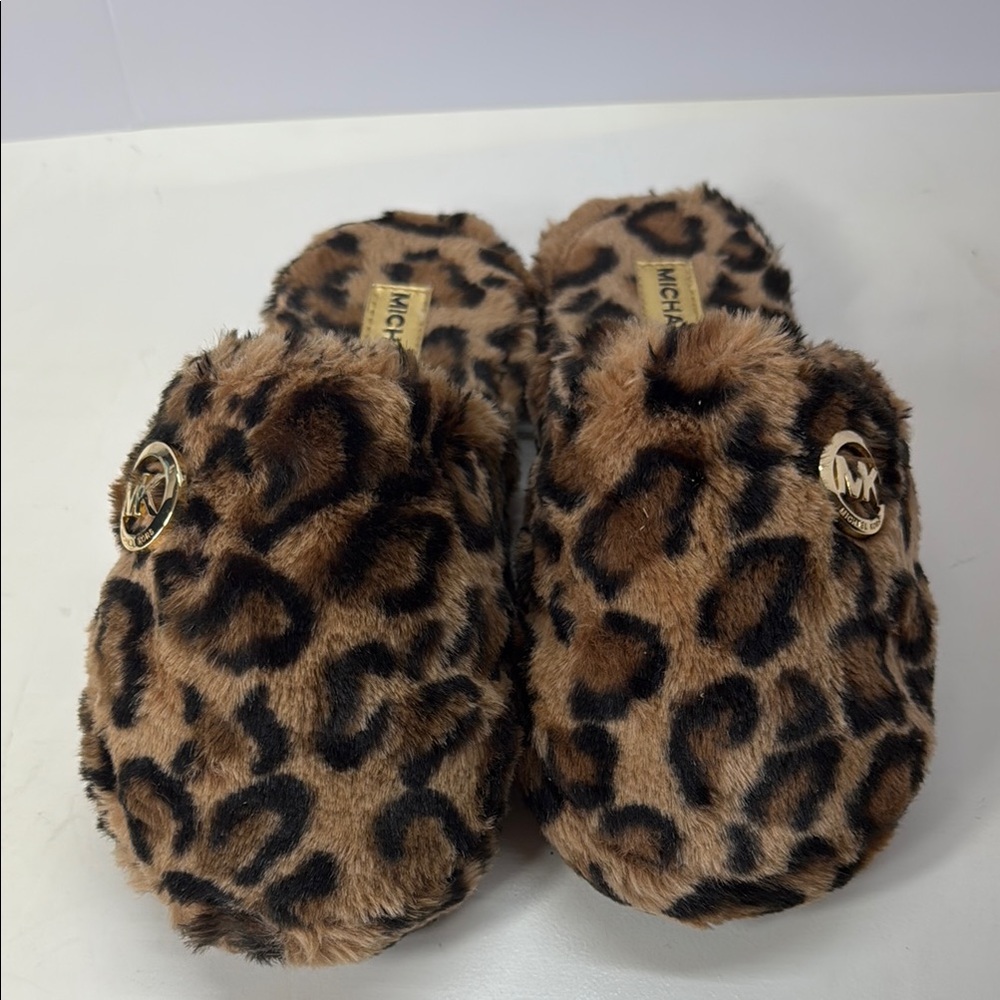 Michael Kors Fuzzy Leopard Slippers Medium (8/9) - Picture 2 of 5